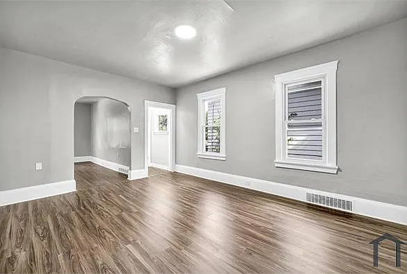 3 bed, 1357 sqft, $1,600 — Photo 2