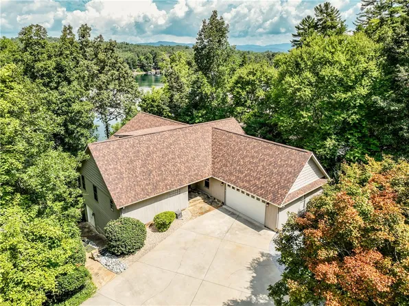 932 Bay Ridge Dr, Salem, SC 29676