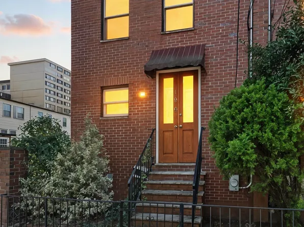 199 9th Street image 1 of 32