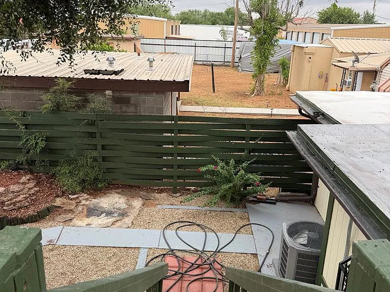 212 Orchard Dr #B — Photo 8