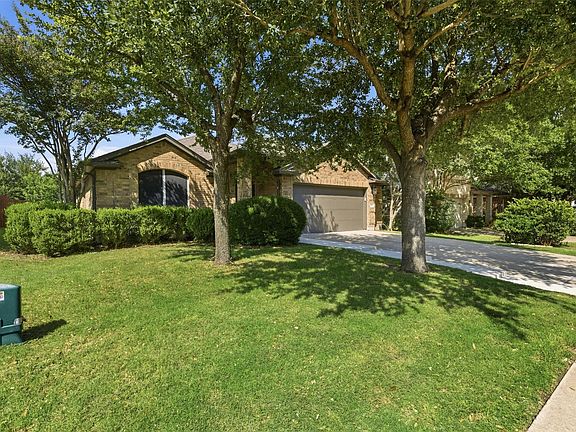 3rd image of 2504 Grand Mission Way