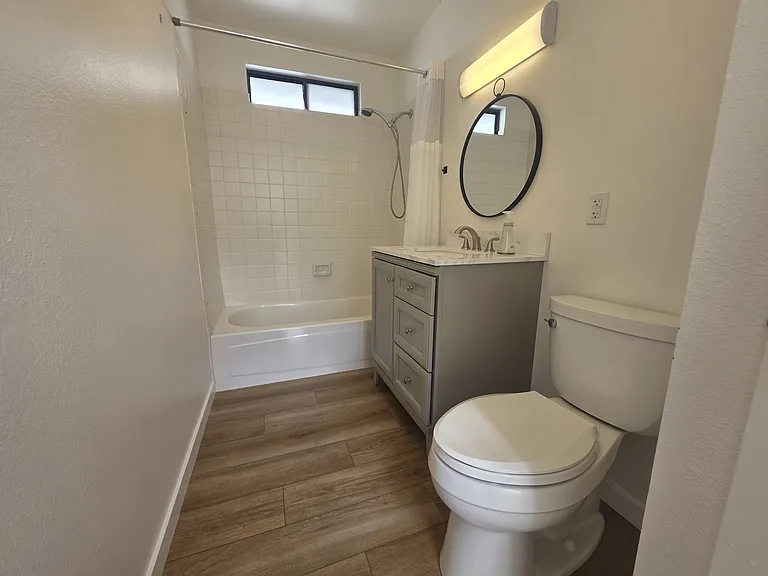 627 F St — Photo 14