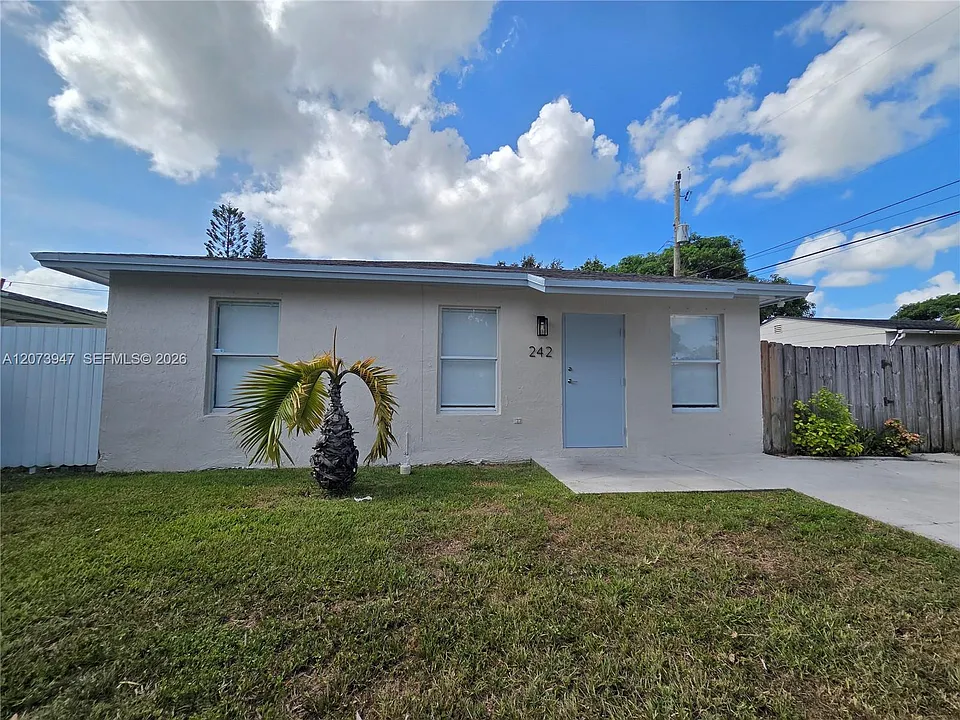 242 NW 51st Ave