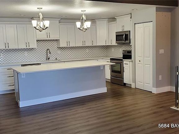 3rd image of 5684 Baywater Dr #5684