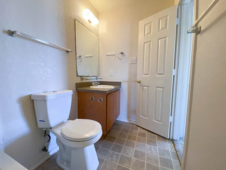 3215 Northwest Blvd — Photo 23