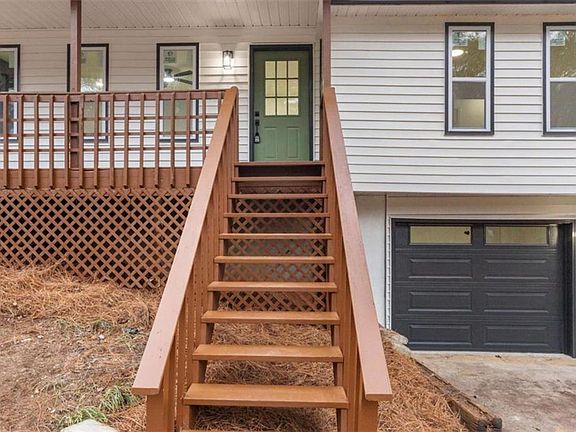 4th image of 41 Bakers Bridge Cir