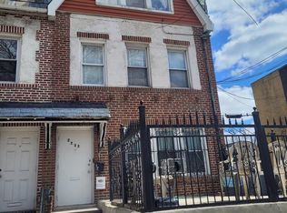 2737 12th St, Astoria, NY 11102