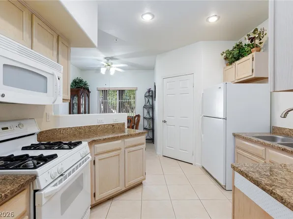 6480 Annie Oakley Dr Unit 511, Las Vegas, NV 89120