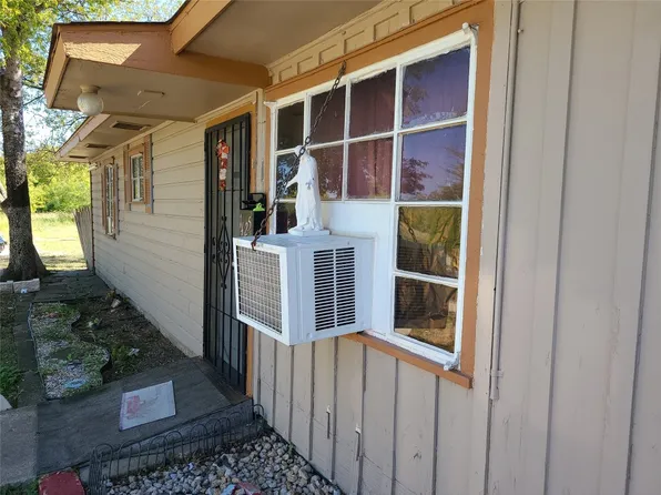 1423 Turner Pkwy, Grand Prairie, TX 75051