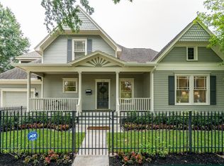 2122 Nicholson St, Houston, TX 77008