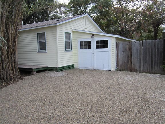 3rd image of 5546 Hollister Ave