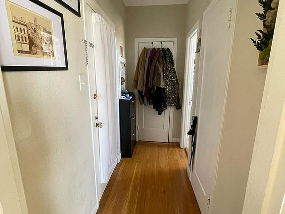 5th image of 1371 Jackson St #303