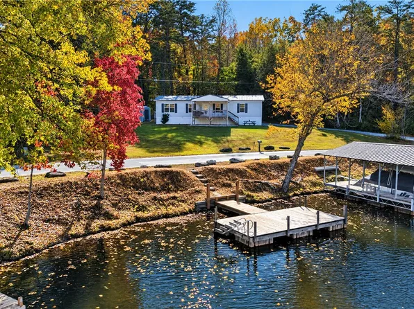 334 Lake Becky Rd, Mountain Rest, SC 29664