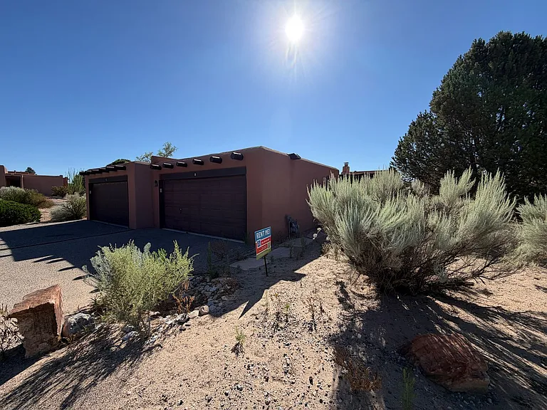 2 Cochiti Trl — Photo 2