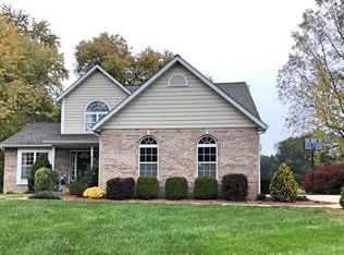 1 Jenn Laur Dr, Edwardsville, IL