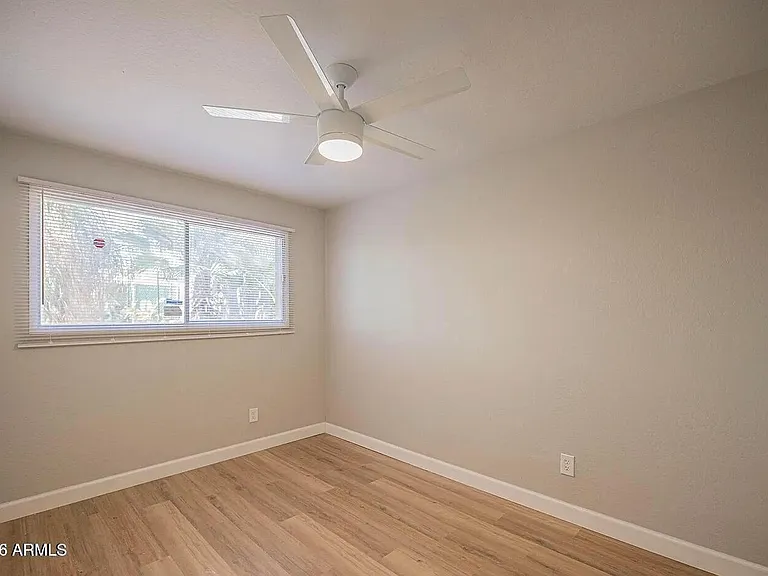 1646 E Hermosa Dr — Photo 13