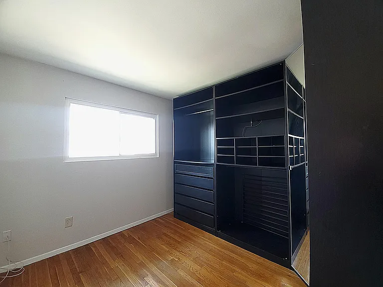 702 W Edmonston Dr — Photo 18