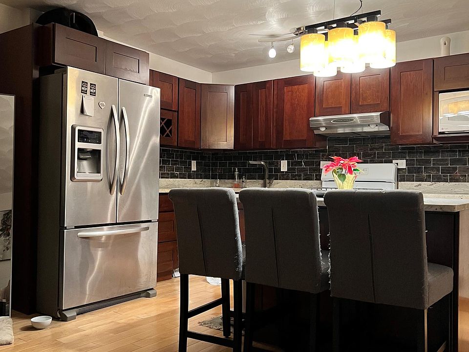 kitchen + island
