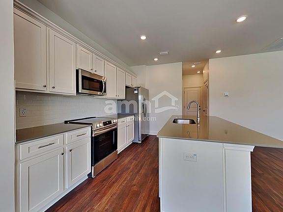 3rd image of 150 Anthurium Dr