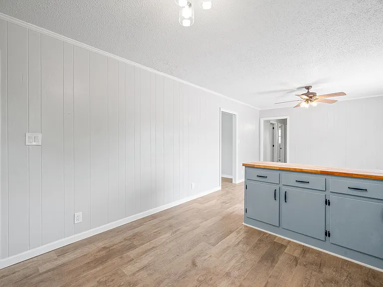 208 Aster Dr — Photo 11