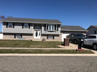 5668 Appledown Ave, Portage, IN 46368