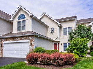 5 Richmond Dr, Basking Ridge, NJ 07920