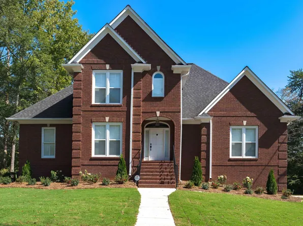 223 Delane Dr, Trussville, AL 35173