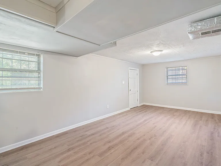 2809 Lay Ave — Photo 17