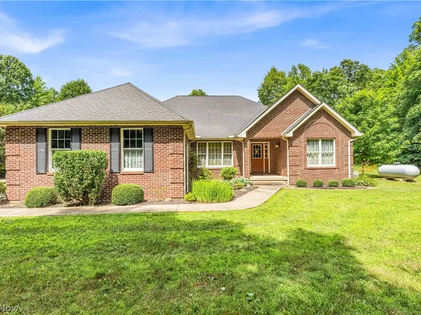 36630 Estee Ln, Grafton, OH 44044