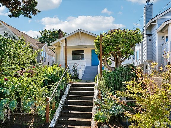 2nd image of 4055 Latona Avenue NE
