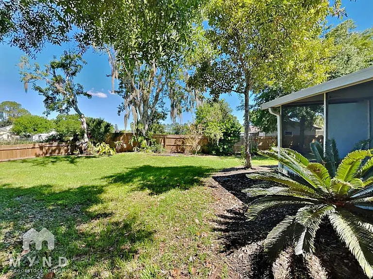 2125 Karen Dr — Photo 19