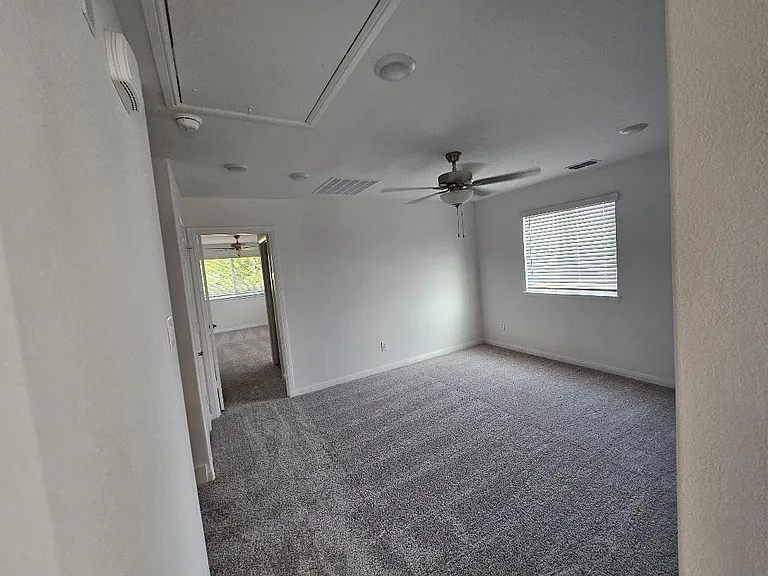 202 Griffith Dr — Photo 6