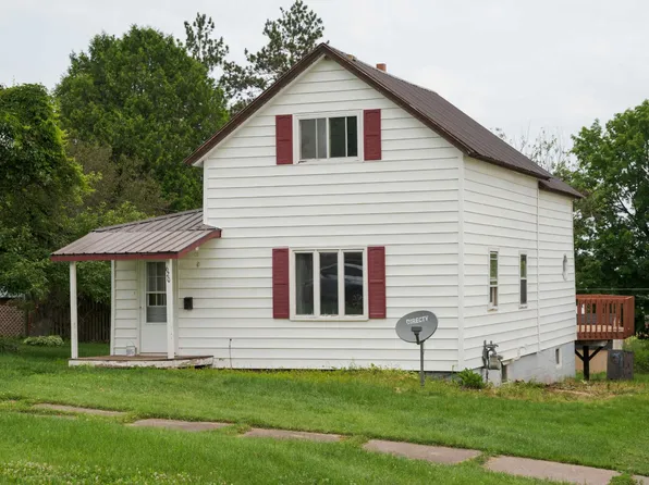 620 Erie Ave, Crystal Falls, MI 49920
