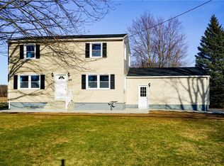 678 Gillett Rd, Rochester, NY 14624