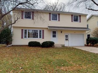 2322 23rd St NW, Rochester, MN 55901