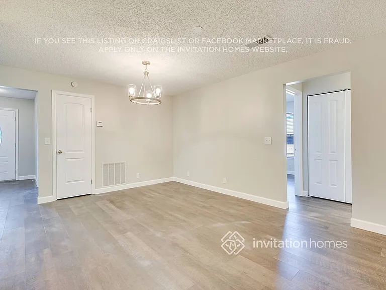 6241 Cranberry Ln E — Photo 11