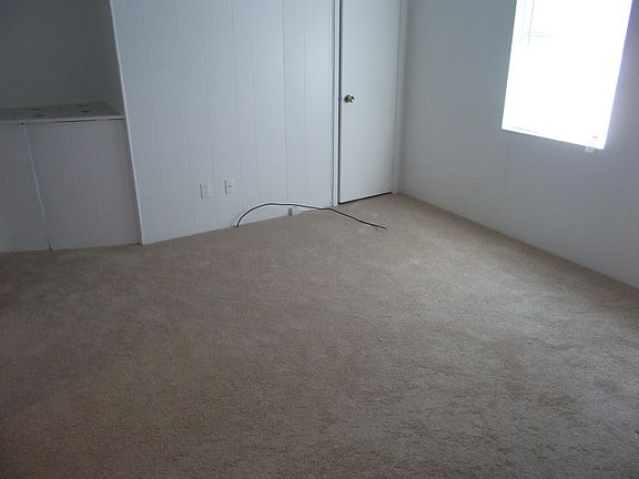 2nd image of 1907B Alden Ln