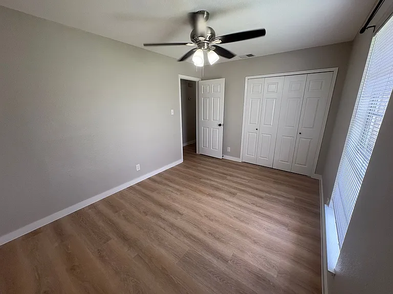 817 Cactus Dr — Photo 12