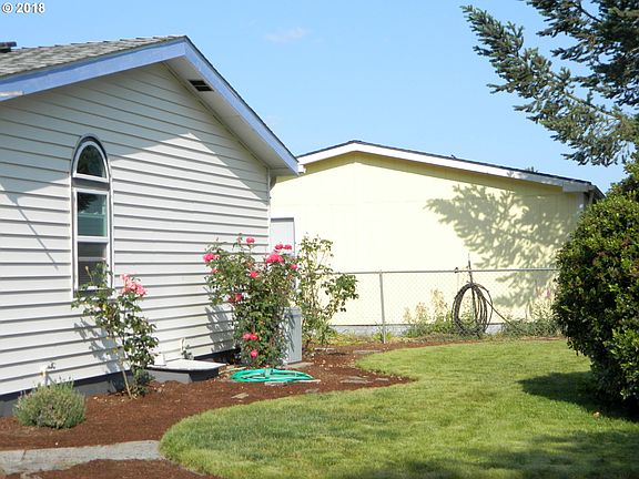 2nd image of 3344 Nekia St