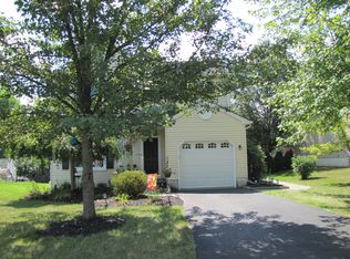 135 Hedgerow Dr, Souderton, PA 18964