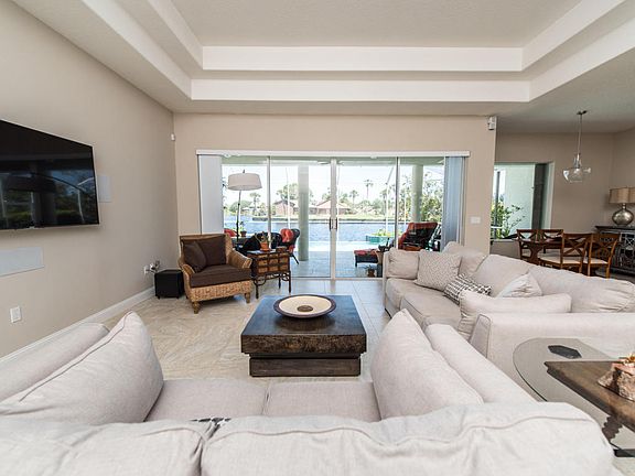3rd image of 460 River Moorings Dr