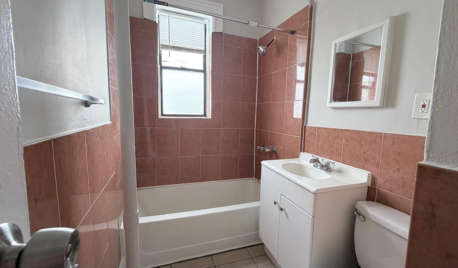 1 bed, $1,895 — Photo 3