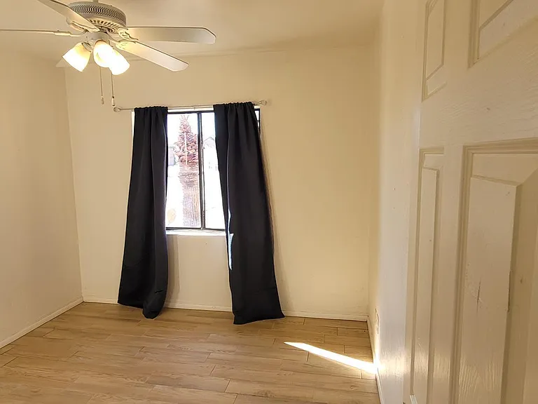 1026 N Catalina Ave — Photo 3