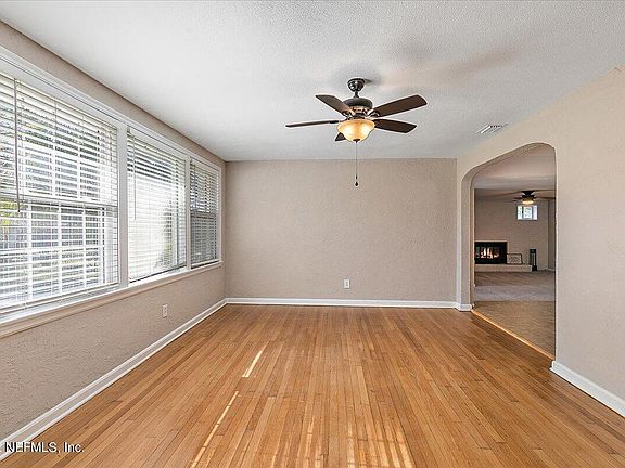 3rd image of 3763 Ponce De Leon Ave