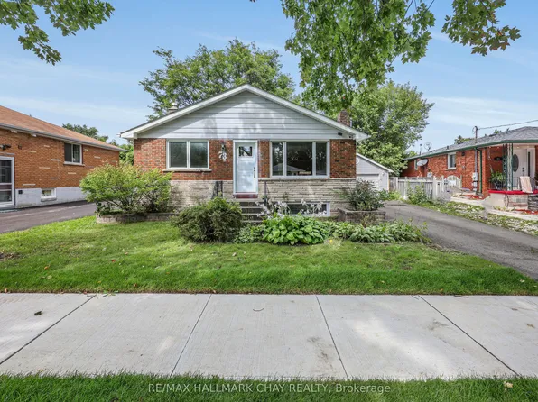 73 Kulpin Ave, Bradford West Gwillimbury, ON L3Z 1T6