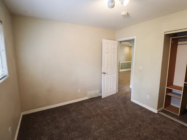2759 Leisure Dr — Photo 30