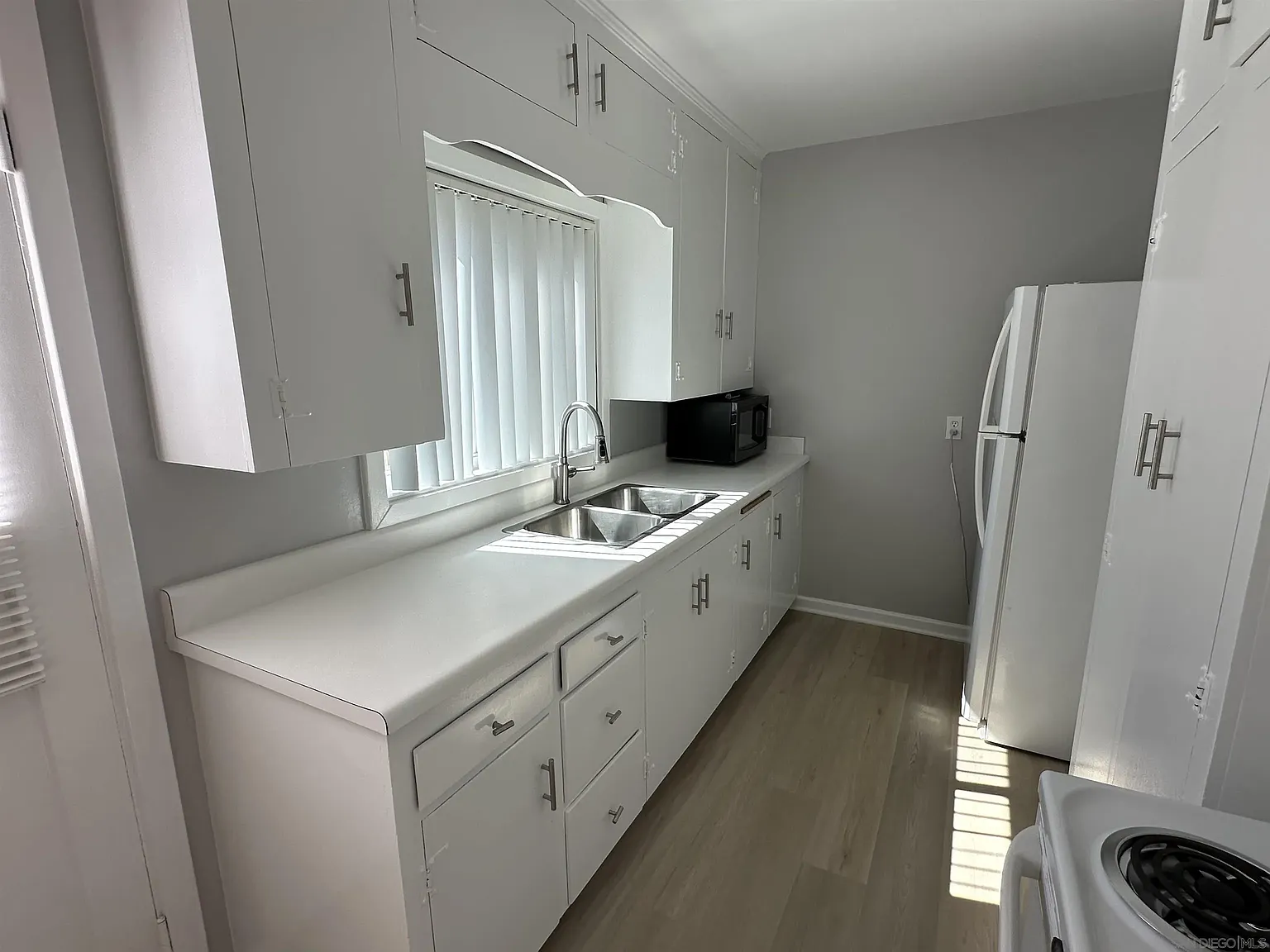 1 bed, 1.0 bath, 750 sqft — Photo 4