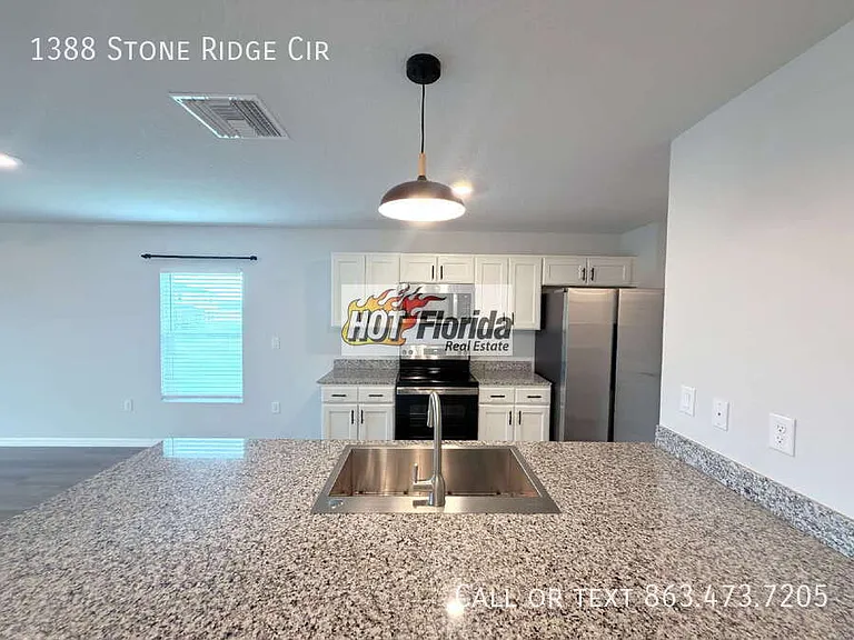 1388 Stone Ridge Cir — Photo 16
