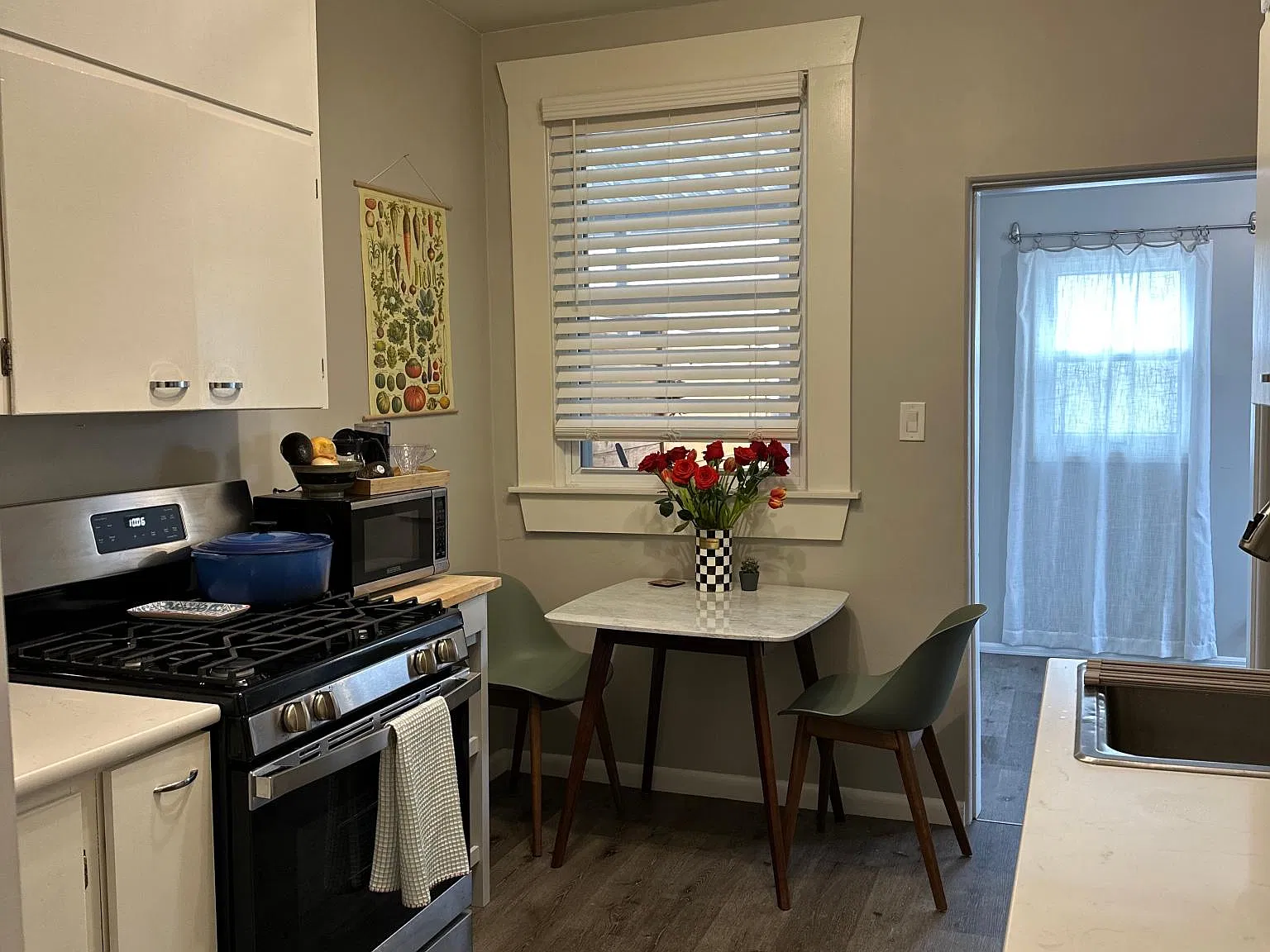1070 Cook St — Photo 1