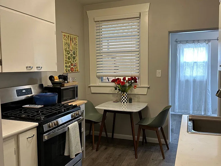 1070 Cook St — Photo 1
